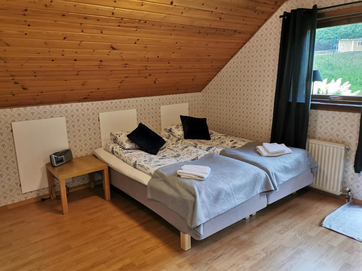 Molle Annexet -Lantlig Gastsvit I Rolfstorp Esterno foto